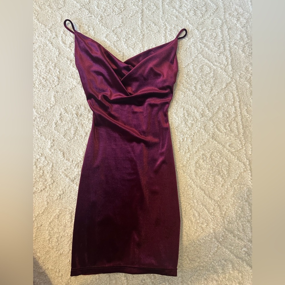 Maroon Velvet Body-con Dress